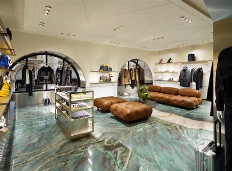 fendi showroom milano contatti|fendi milano.